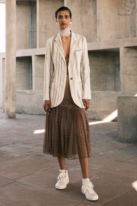 Buy Urvashi Kaur Brown Linen Embroidery Scoop Neck Scale Hand Micro Pleated Slip Dress at Aza Fashions Buy_Urvashi Kaur_Brown Linen Embroidery Scoop Neck Scale Hand Micro Pleated Slip Dress _at_Aza_Fashions