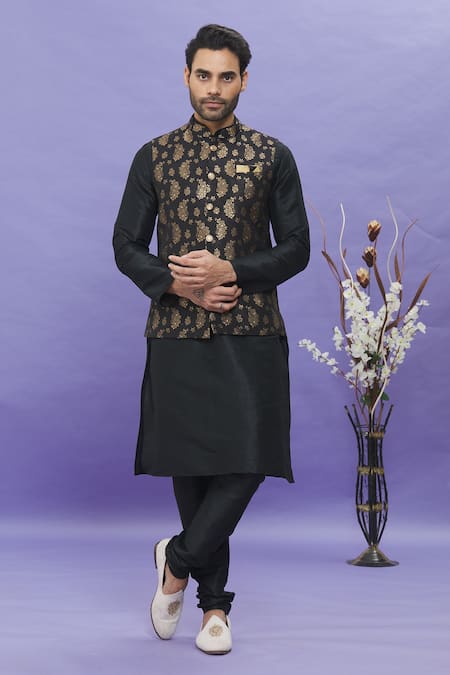 Arihant Rai Sinha Black Floral Pattern Bundi & Kurta Set 