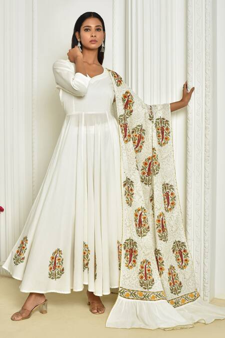 Adara Khan Off White Cotton Hand Block Printed Floral Motifs V Anarkali Set With Dupatta