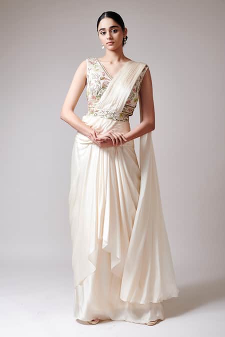 GG by Asha Gautam Pre-Draped Saree With Sleeveless Blouse 