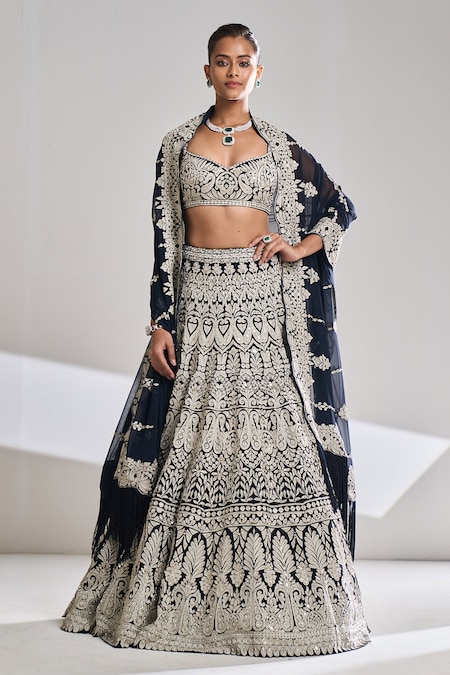 Safaa Niloofer Floral Pattern Woven Lehenga Set | White, Floral Jaal, Vegan  Silk, Round Neck, Half Sleeves | Round neck blouses, Lehenga, Aza fashion