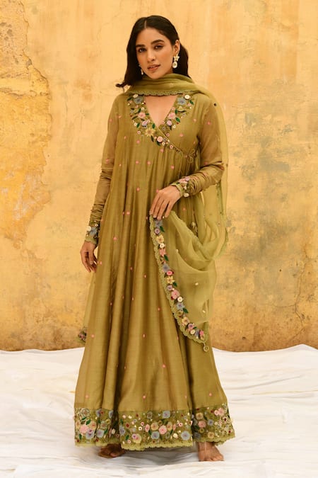 Label Niti Bothra Green Pure And Handwoven Banarasi Silk Embroidery Flower V Angarkha Anarkali Set