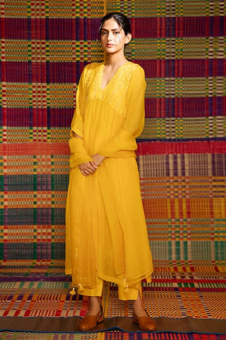 Deep Thee Haldi Hand Embroidered Yoke Kurta Set 