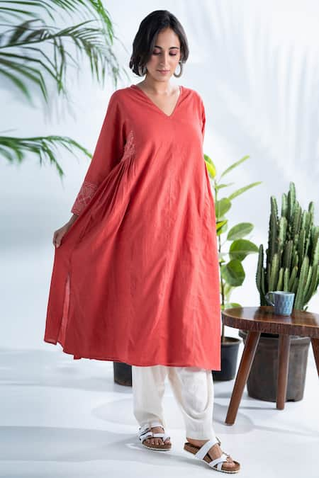 Pants and Pajamas Red Hand Woven Cotton Embroidered Floral V Neck Aboli Kurta And Salwar Set 