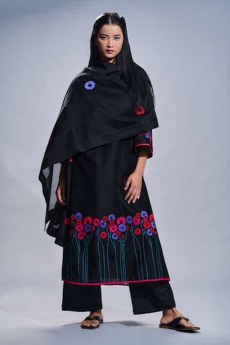 Taika By Poonam Bhagat Black Chanderi Embroidered Floral Round Applique A-line Tunic Set 