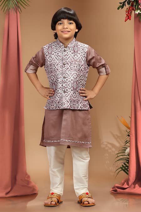 Kora By Nilesh Mitesh Geometric Print Bundi Kurta Set 