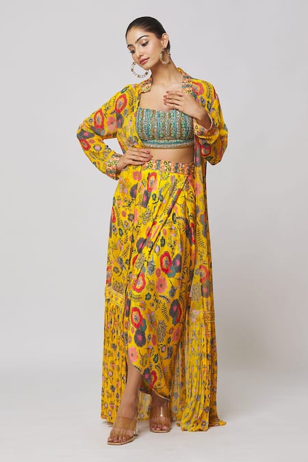 Diyarajvvir Floral Jaal Print Cape & Dhoti Skirt Set 