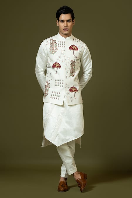 Paarsh Kashida Embroidered Bundi Kurta Set 