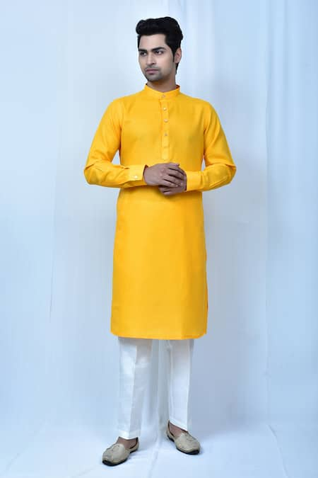 Samyukta Singhania Mandarin Collar Straight Kurta Set 