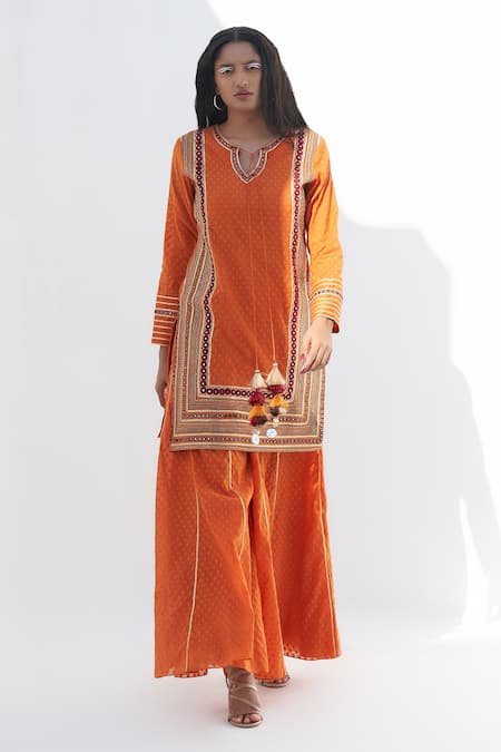 Nadima Saqib Mirror & Resham Embroidered Kurta 