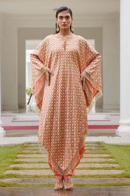 Moledro Sitaara Kaftan And Dhoti Pant Set 