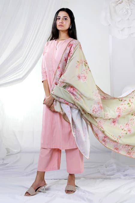 House Of TA-YA Peach Cotton, Chanderi Embroidery Mandarin Collar Floral Printed Kurta Pant Set 