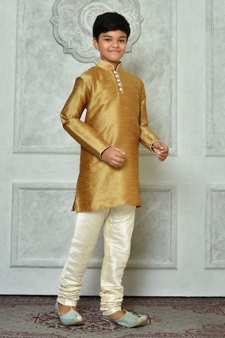Arihant Rai Sinha Solid Kurta & Contrast Churidar Set 