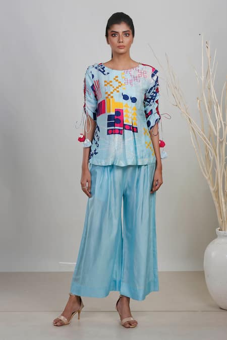 Garo Abstract Print Pleated Top & Flared Pant Set 