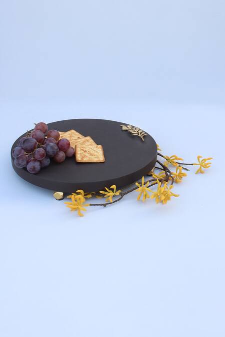 Buy Karo Brown Wood Twig Leaf Platter at Aza Fashions Buy_Karo_Brown Wood Twig Leaf Platter_at_Aza_Fashions