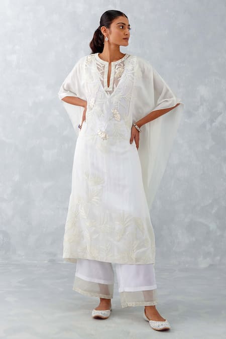 Devnaagri Thread & Pittan Embroidered Kaftan & Pant Set 