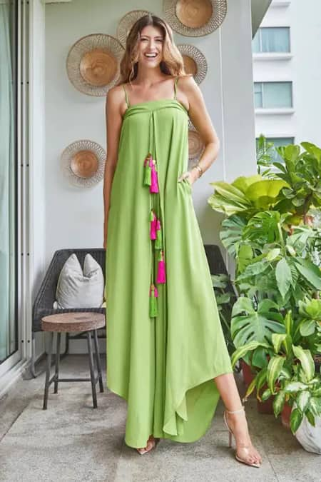 Style Junkiie Green Double Georgette Square Neck Flared Bottom Jumpsuit 