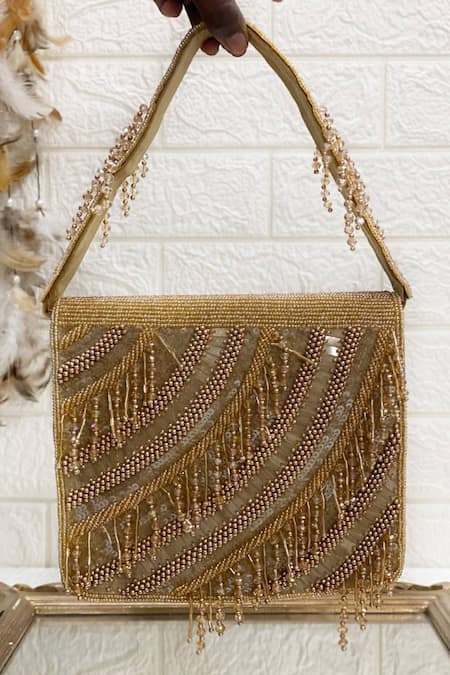 Female Wedding VASTANS Beautiful Clutch Bag Purse Casual For Women (Gold),  Size: 17x17x7 at Rs 650 in New Delhi