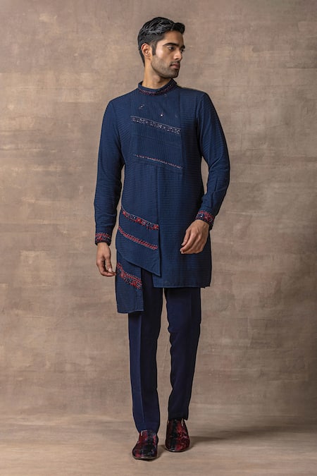 Sarab Khanijou Silk Thread Embroidered Kurta Set 