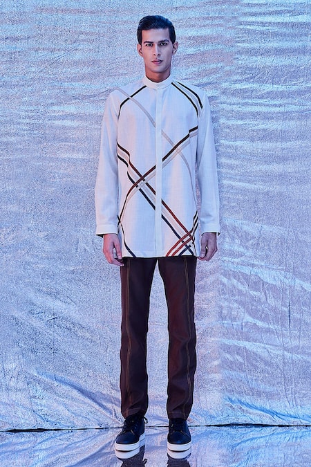 Line out line Mandarin Collar Kurta 