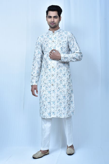 Samyukta Singhania Cotton Thread Embroidered Kurta Set 