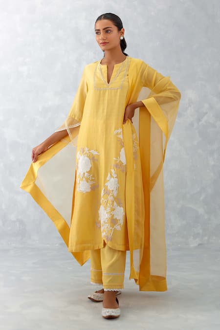 Devnaagri Dori & Pittan Floral Work Kurta Pant Set 