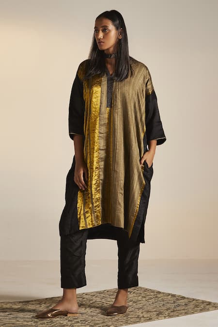 Shorshe Clothing Black Handwoven Pure Silk Stripe V Neck Pattern Kaftan Tunic And Pant Set 