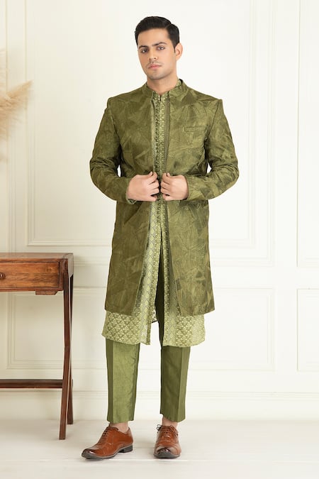 Priyanka Jain Aari Embroidered Sherwani Set 