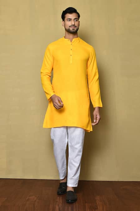 Aryavir Malhotra Short Kurta & Pyjama Set 