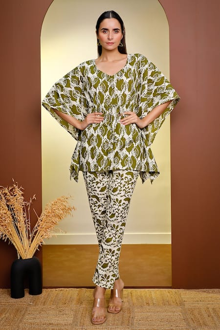 Pheeta Green Cotton Printed Leaf V Neck Kaftan And Pant Set 