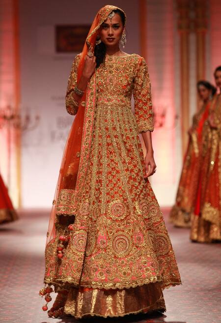 Choosing the Perfect Bridal Lehenga According to Your Body Shape: A Guide  by Experts