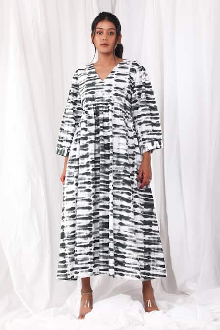 KHAT Striped Marble Print Dress 