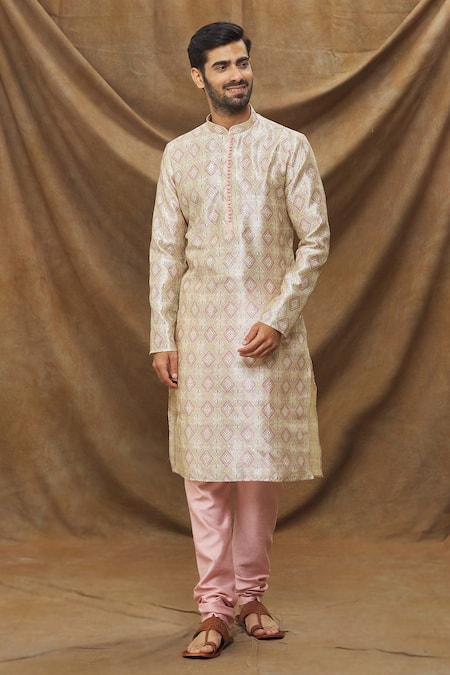 Samyukta Singhania Geometric Pattern Kurta 