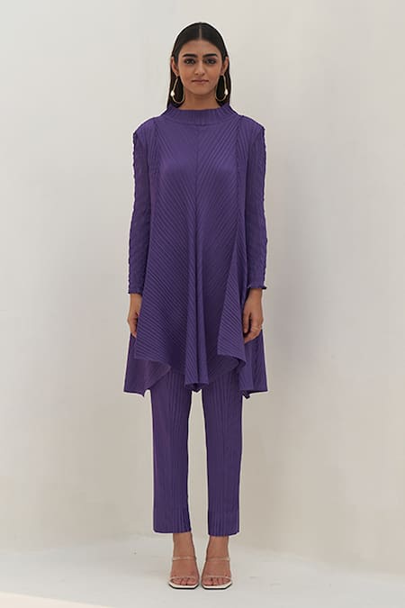 Pleats by Aruni Crushed Sleeve Kurta & Pant Set 