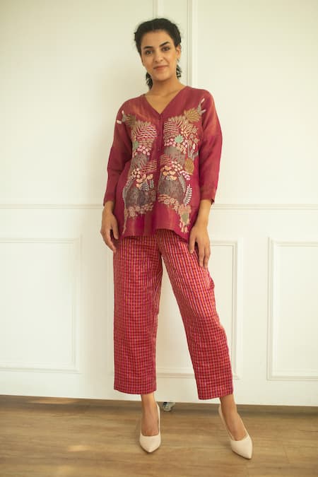 Oja Pink Handloom Silk Embroidered Applique V Neck Shirt With Pant 