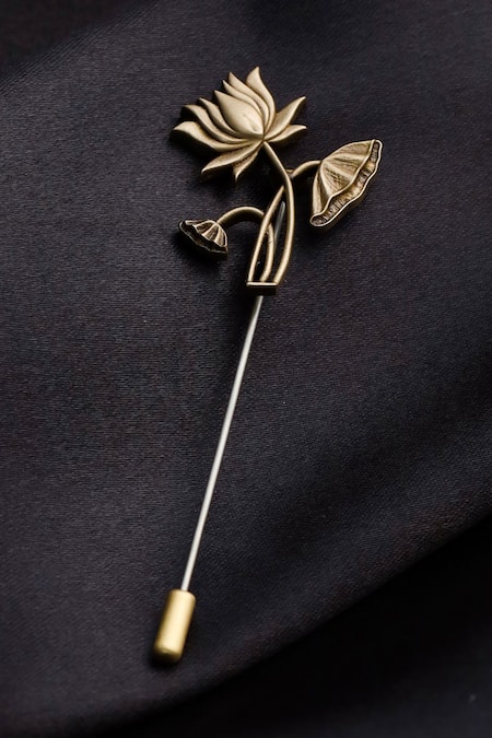 Cosa Nostraa Gold Lotus Magic Lapel Pin