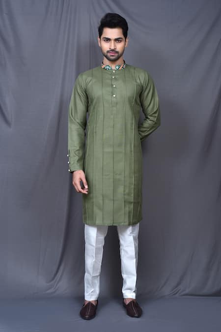 Arihant Rai Sinha Pintuck Kurta & Pant Set 