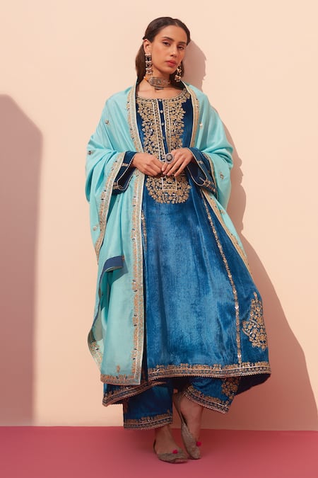 Angad Singh Velvet Embroidered Choga Set 