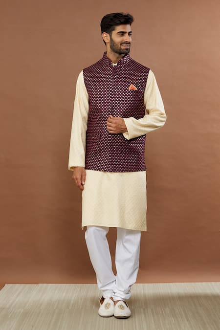 Buy Arrow Men Regular Fit Linen Nehru Jacket - NNNOW.com