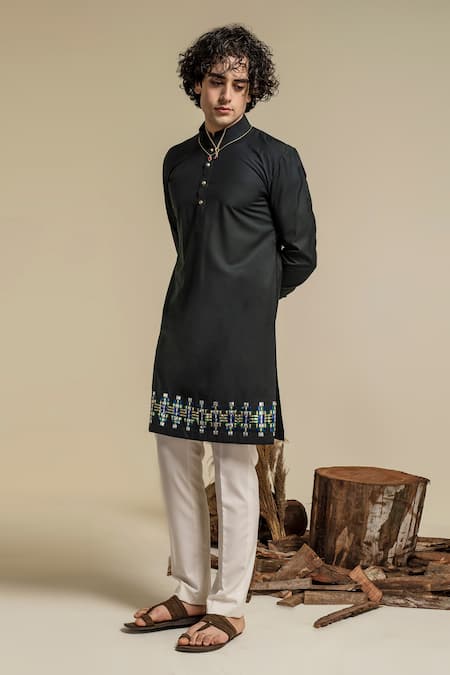 Abkasa Green Kurta  Terry Rayon Hand Embroidered Border And Pyjama Set  