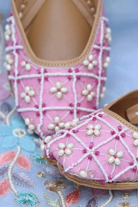 Cilwana Studio Pearl Embroidered Juttis 