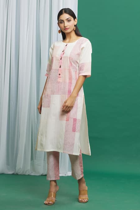 BANANA labs Round Neck Print Kurta & Pant Set 