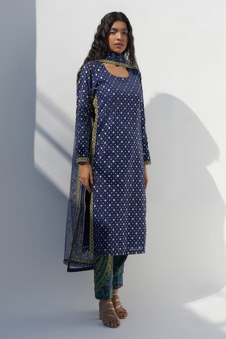 Nadima Saqib Blue Jaquard Zari Chanderi Embroidery Mirror Round Neck Kurta 