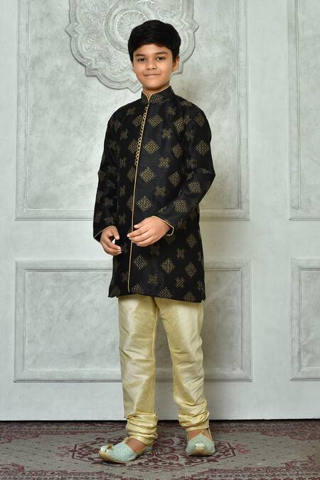 Arihant Rai Sinha Black Silk Embroidery Bloom Kurta And Churidar Set 
