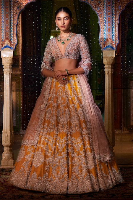 Beautiful Yellow Bridal Lehengas For That Eye-Catchy Bridal Look | Indian  bridal fashion, Indian bridal outfits, Indian bride outfits