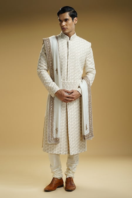 Kommal Sood Embroidered Sherwani Set With Stole 