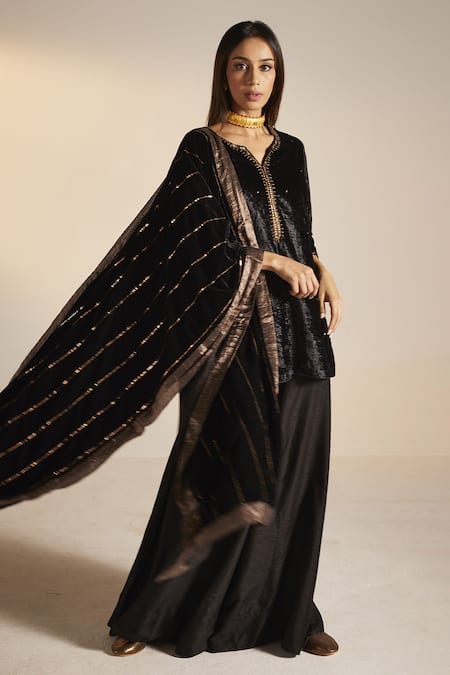 Shorshe Clothing Black Silk Velvet Hand Embroidery Stripe Sequin Embellished Dupatta 