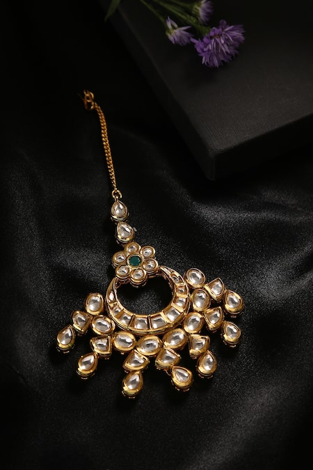 Minaki White Geometric Embellished Maangtika 
