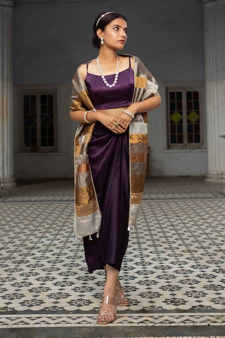 Sheela Suthar Gold Crochet Lace Work Multi Panelled Stole