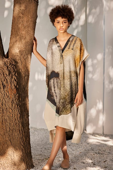 Kharakapas Celestial Tales Lagoon Print Mul Cotton Kaftan 